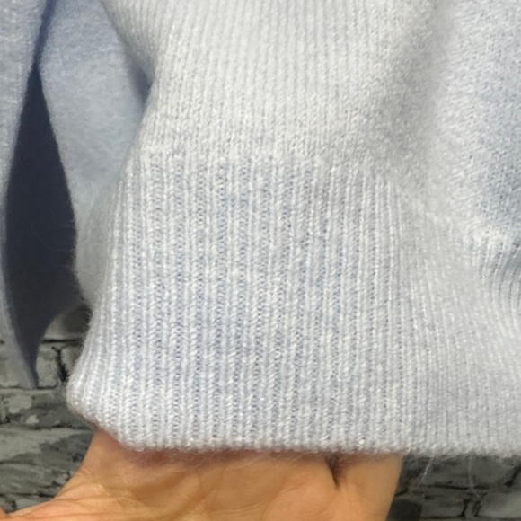 Vince Camuto Women’s Light Blue Sweater Size S - Picture 5 of 13